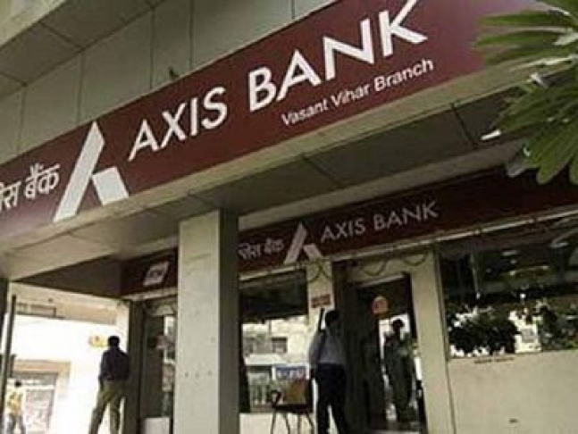 How Is Axis Bank New Credit Card Beneficial For You?