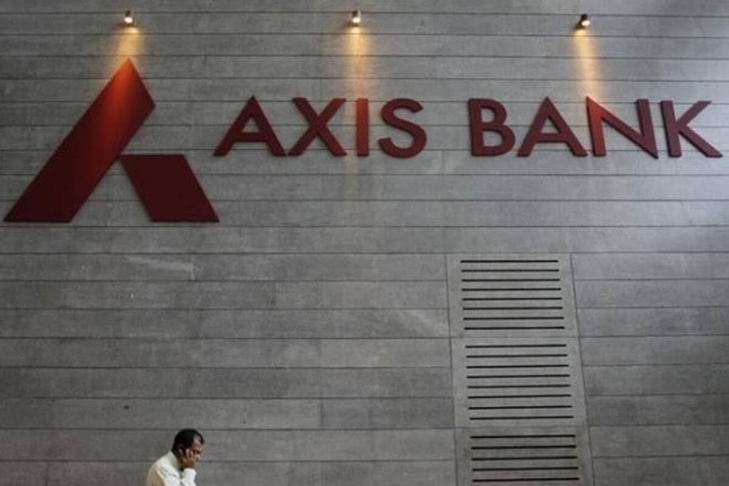 Reserve Bank Of India To Impose The Rupees Five Crore Fine On Axis Bank!!! Click To Know More