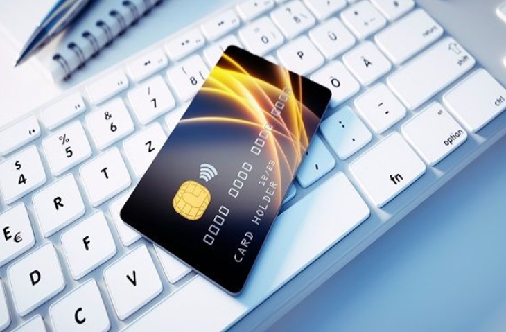 Simplify Your Life: How to Effectively Manage Monthly Expenses with Online Credit Cards