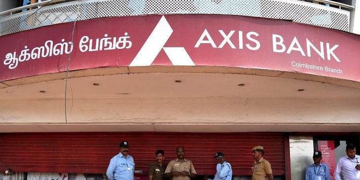 Private Sector Lender Axis Bank To Create Favorable Environment For LGBTQIA Community